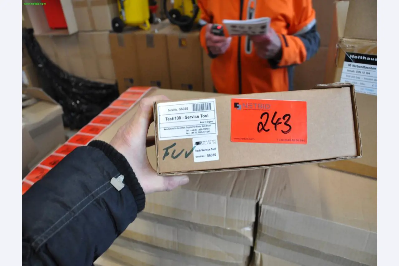 Máquinas, ferramentas, mercadorias / equipamento de oficina do ambiente<br> Comércio automóvel / serviço de pneus-5